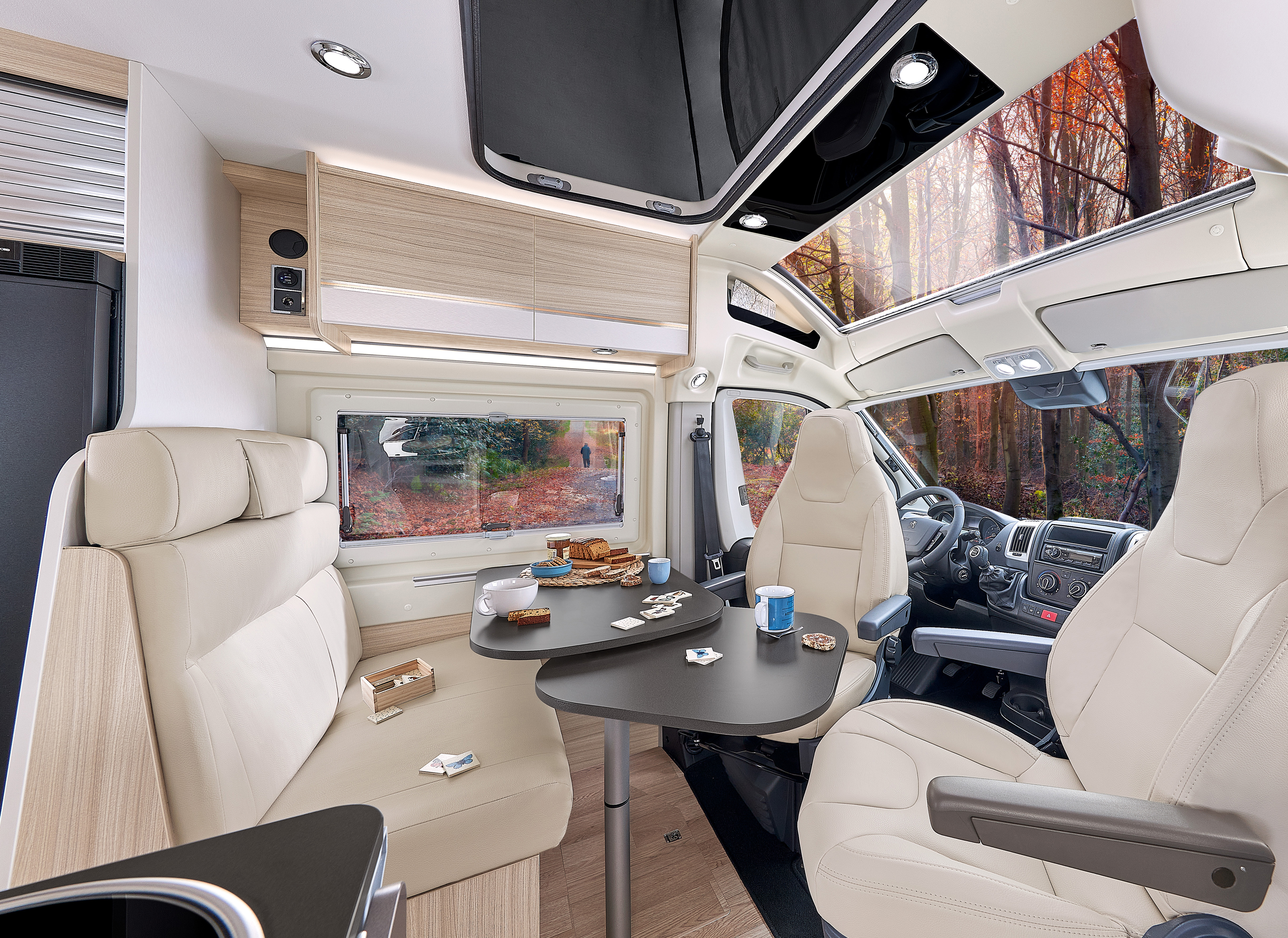 Dreamer D55UP - a well-thought-out campervan for four – image 1