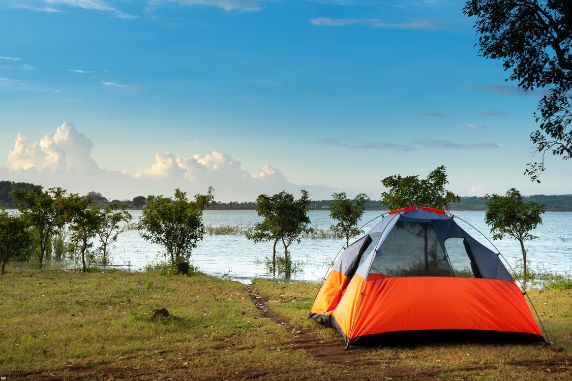 How to efficiently set up a tent? – main image