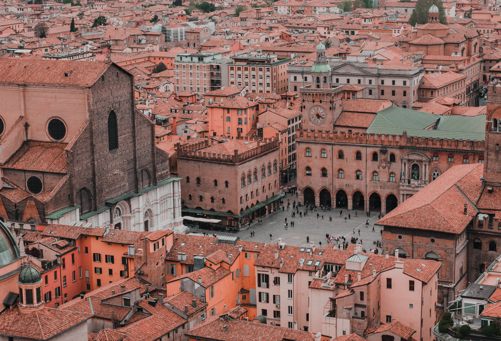 Miasto czerwonych dachów - Bolonia – zdjęcie 1