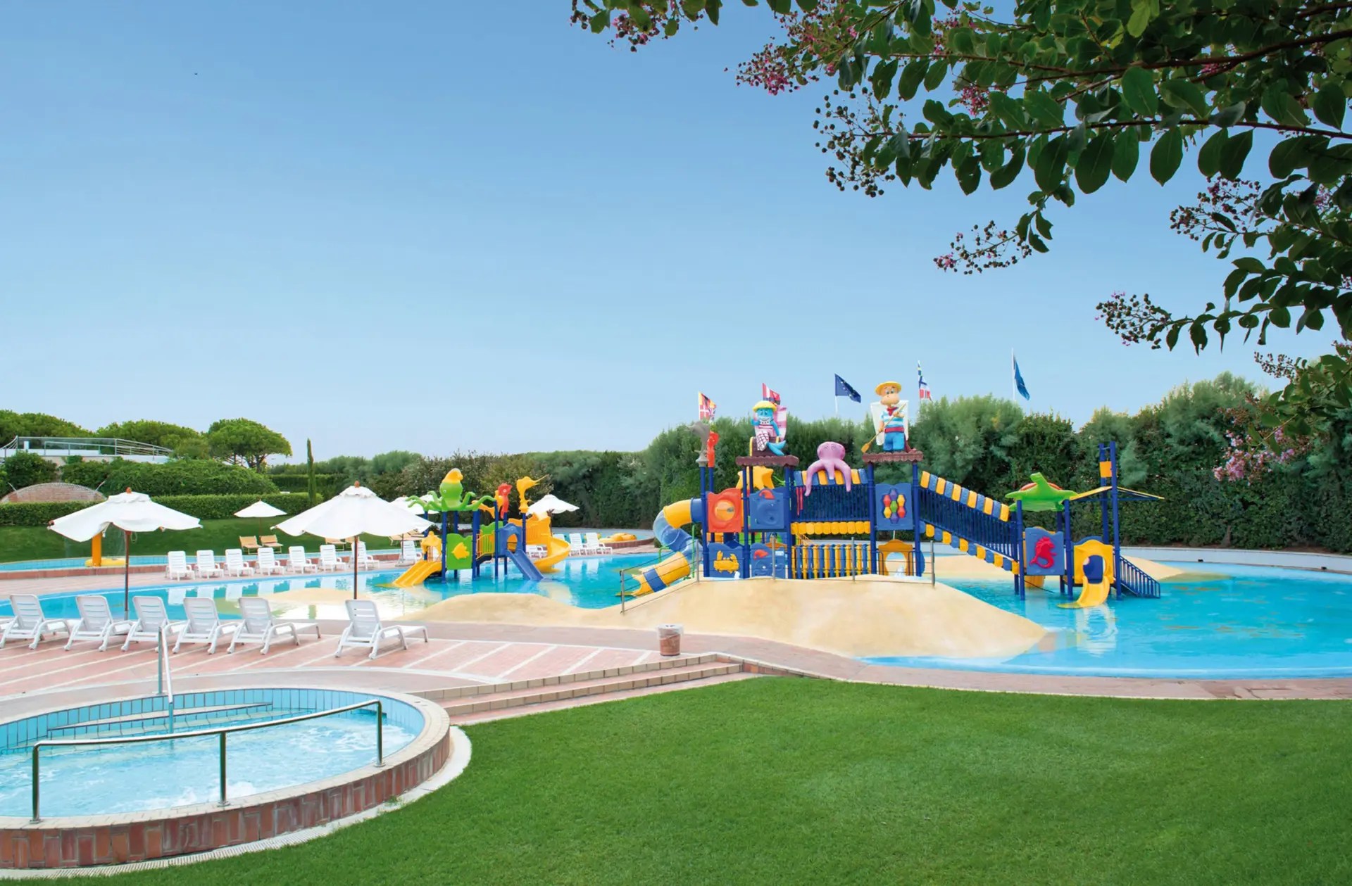 Union Lido - water castle playground