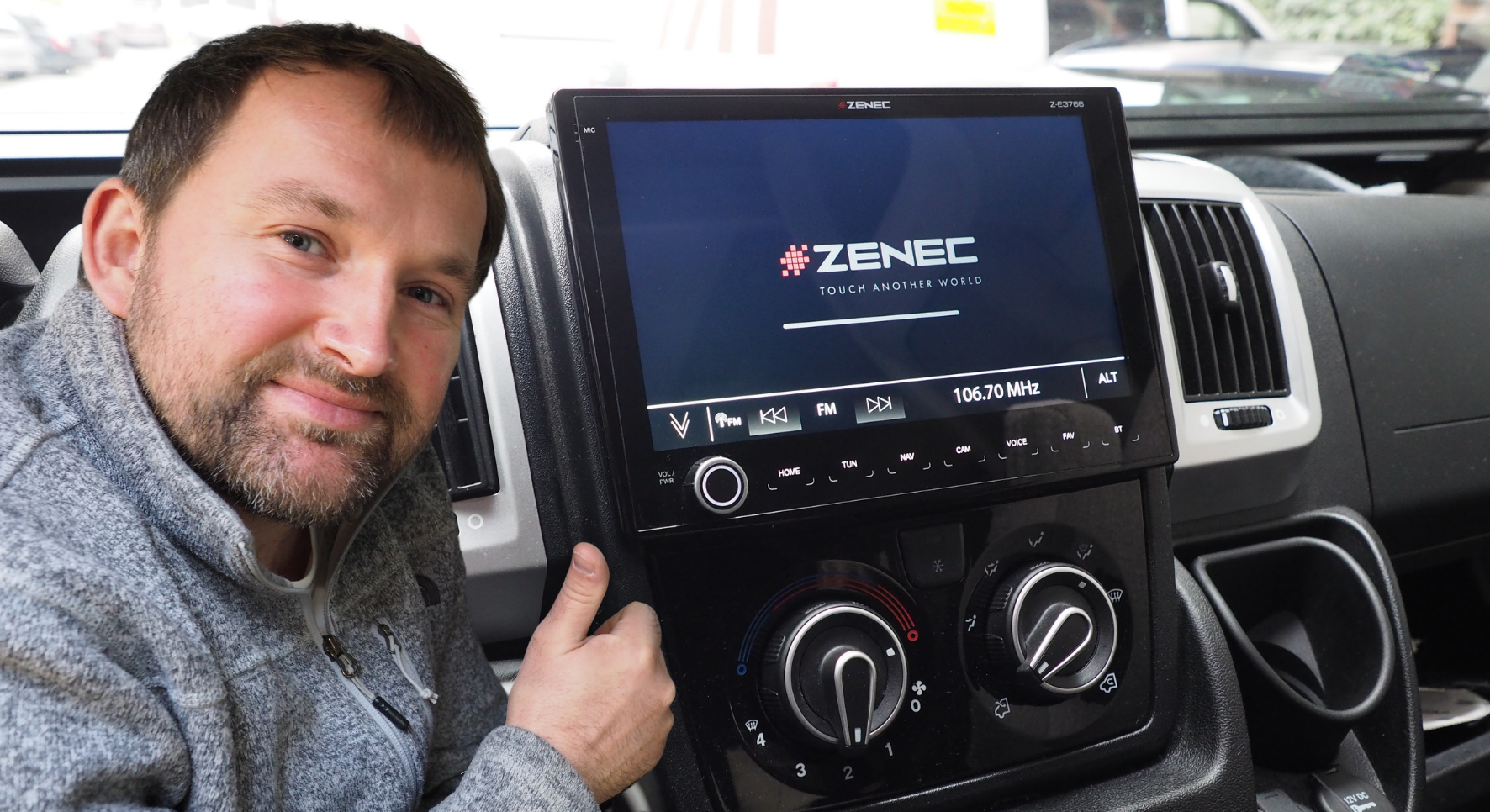 ZENEC Z-E3766 - media station and navigation for a motorhome (TEST) – main image