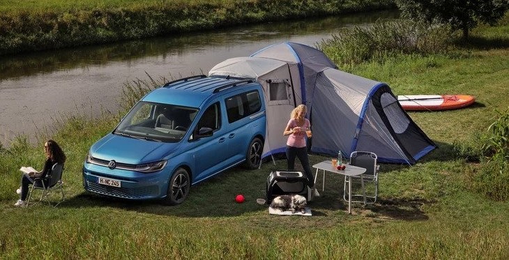 Volkswagen Caddy California – kompaktowy kamper rodem z Polski – główne zdjęcie