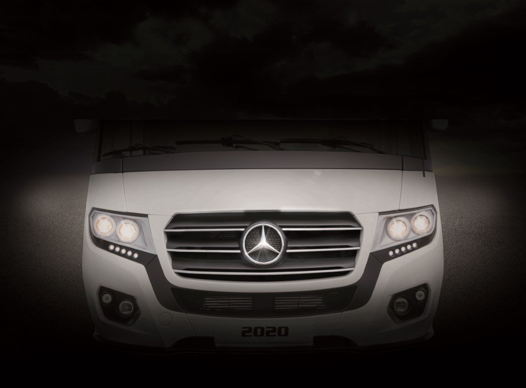 RAPIDO M-SERIES - Mercedes rządzi! – główne zdjęcie