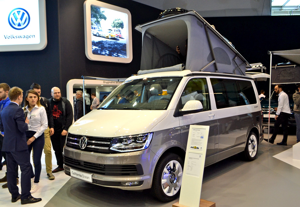 Volkswagen goes camping – main image