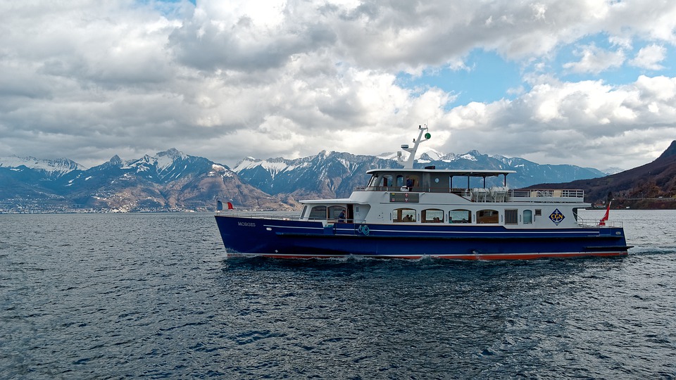 Slow tourism nad brzegiem Jeziora Genewskiego – główne zdjęcie