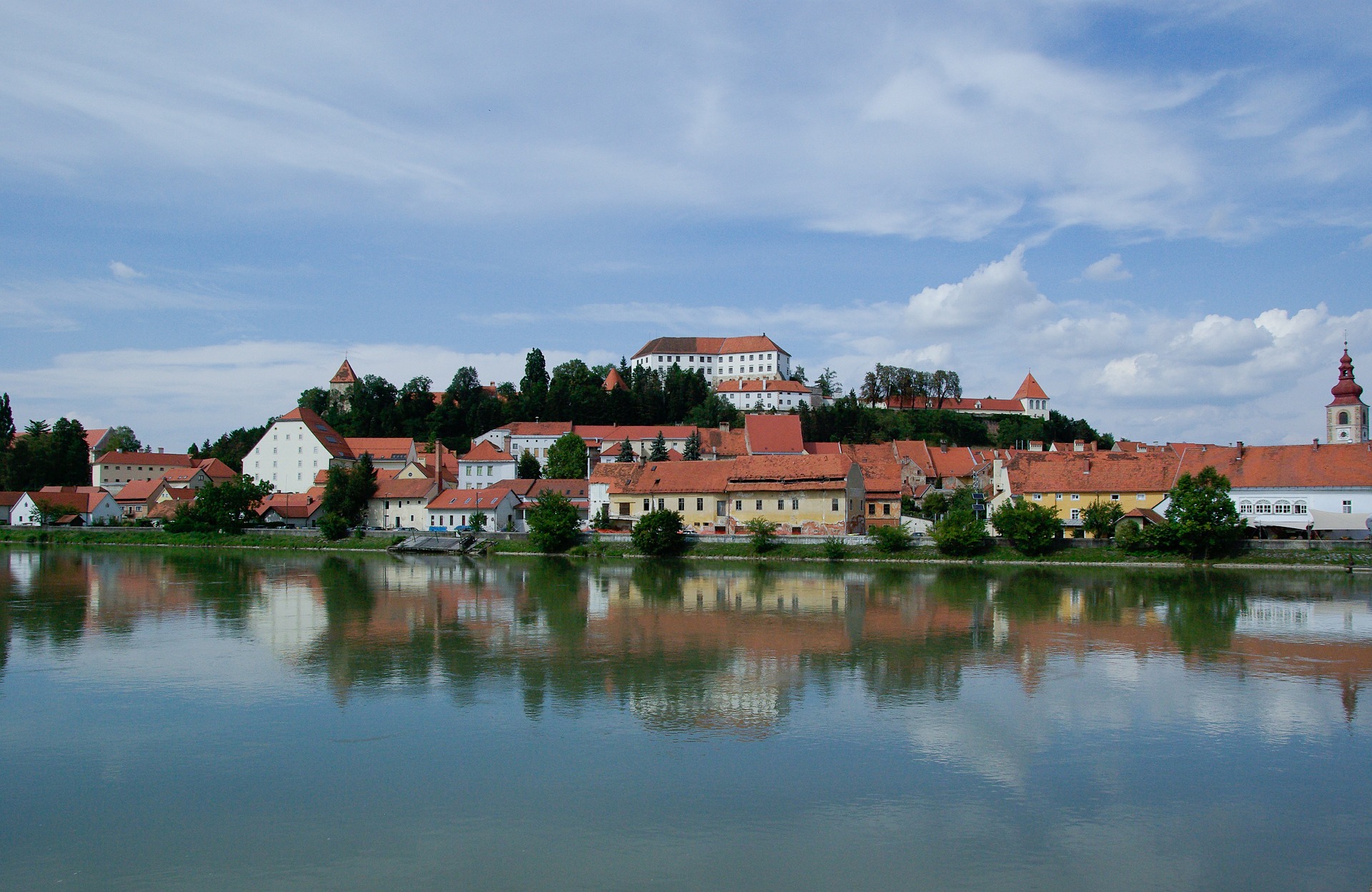 Ptuj - najstarsze miasto Słowenii – główne zdjęcie