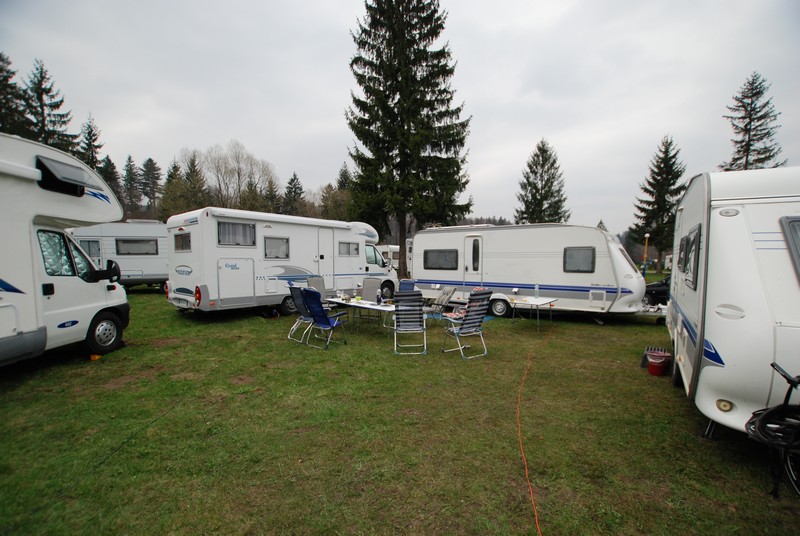 It can also be comfortable in front of the trailer – main image