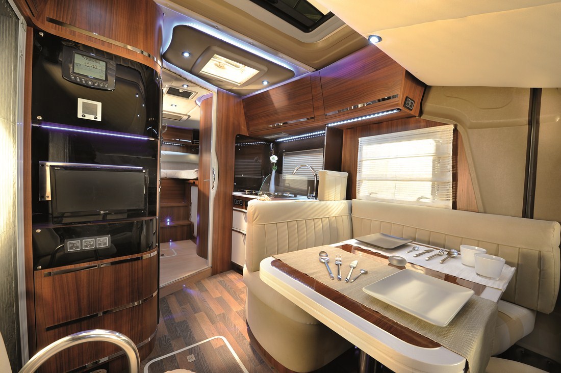 A yacht for camping? – main image