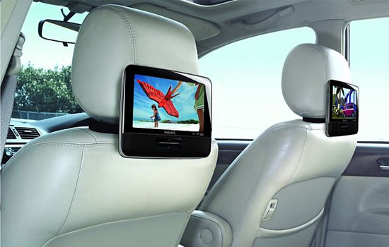 DVD player in the car – main image