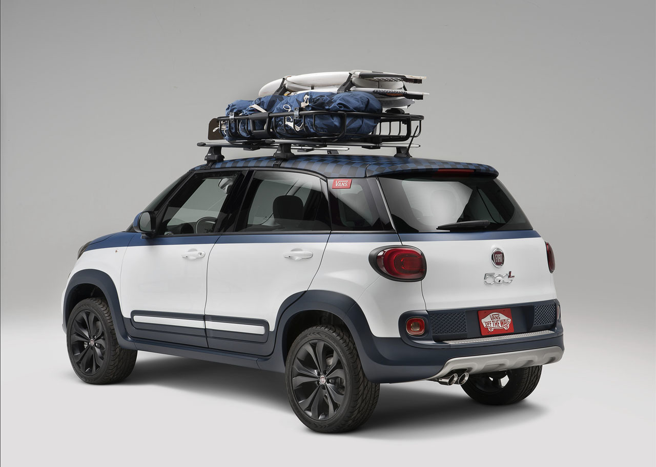 Surfing with a Fiat 500L – main image