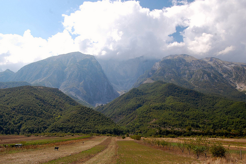 Samochodem przez Albanię – główne zdjęcie