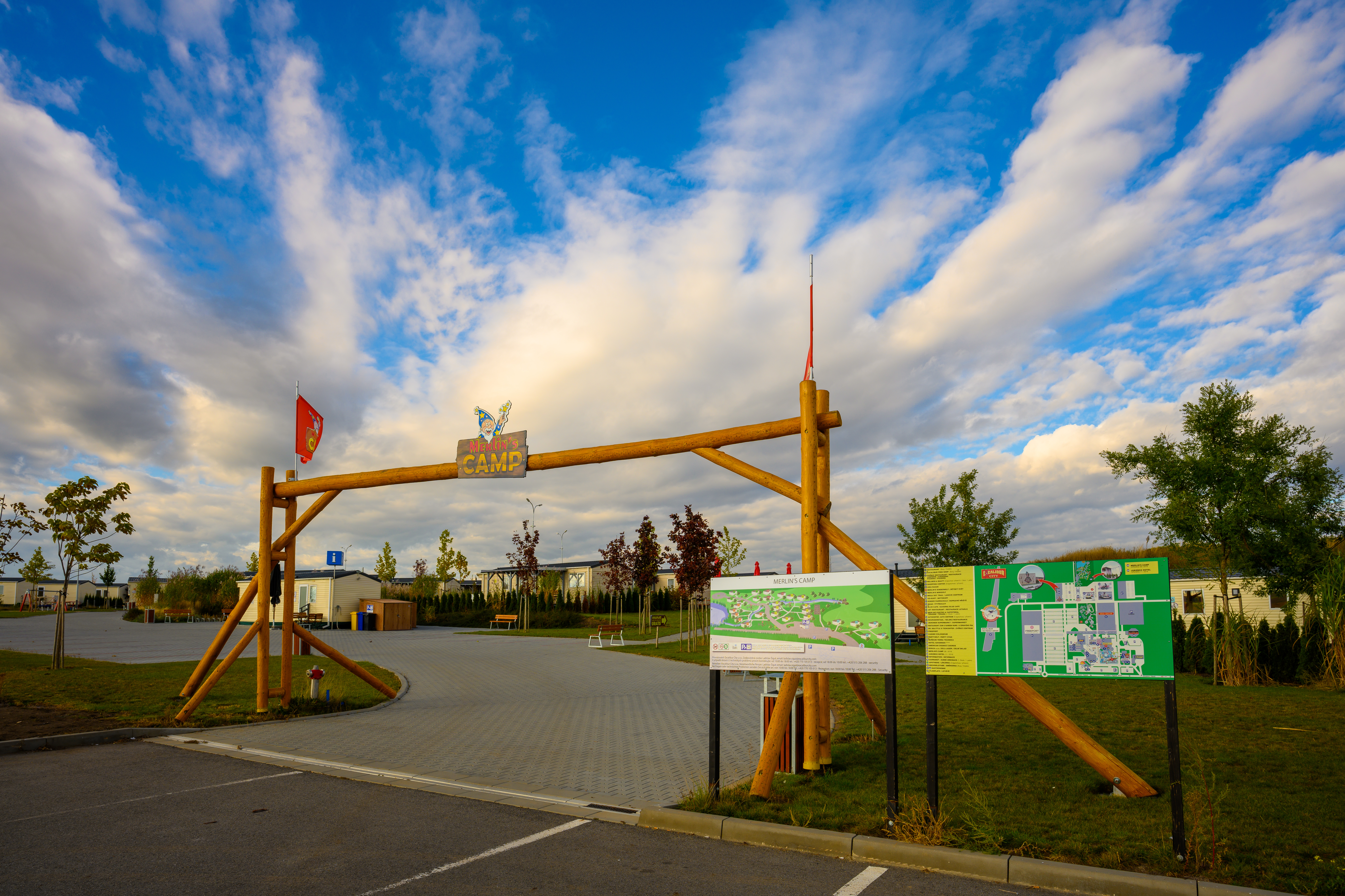 Merlin's Camp - Excalibur City