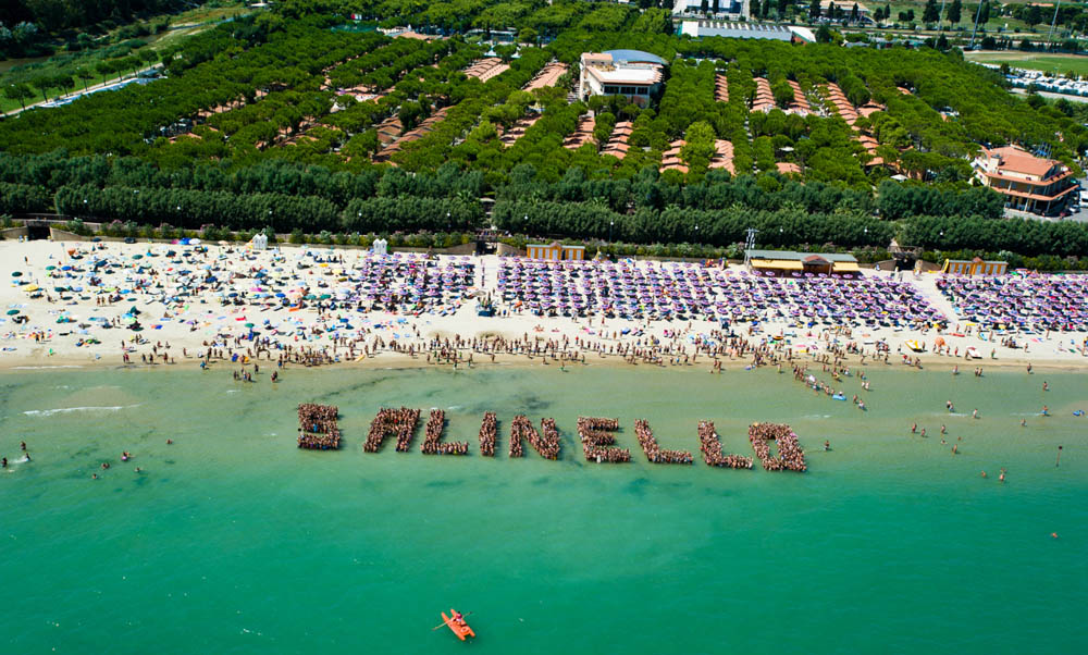 International Torre Cerrano  Check camping in Italy at CampRest