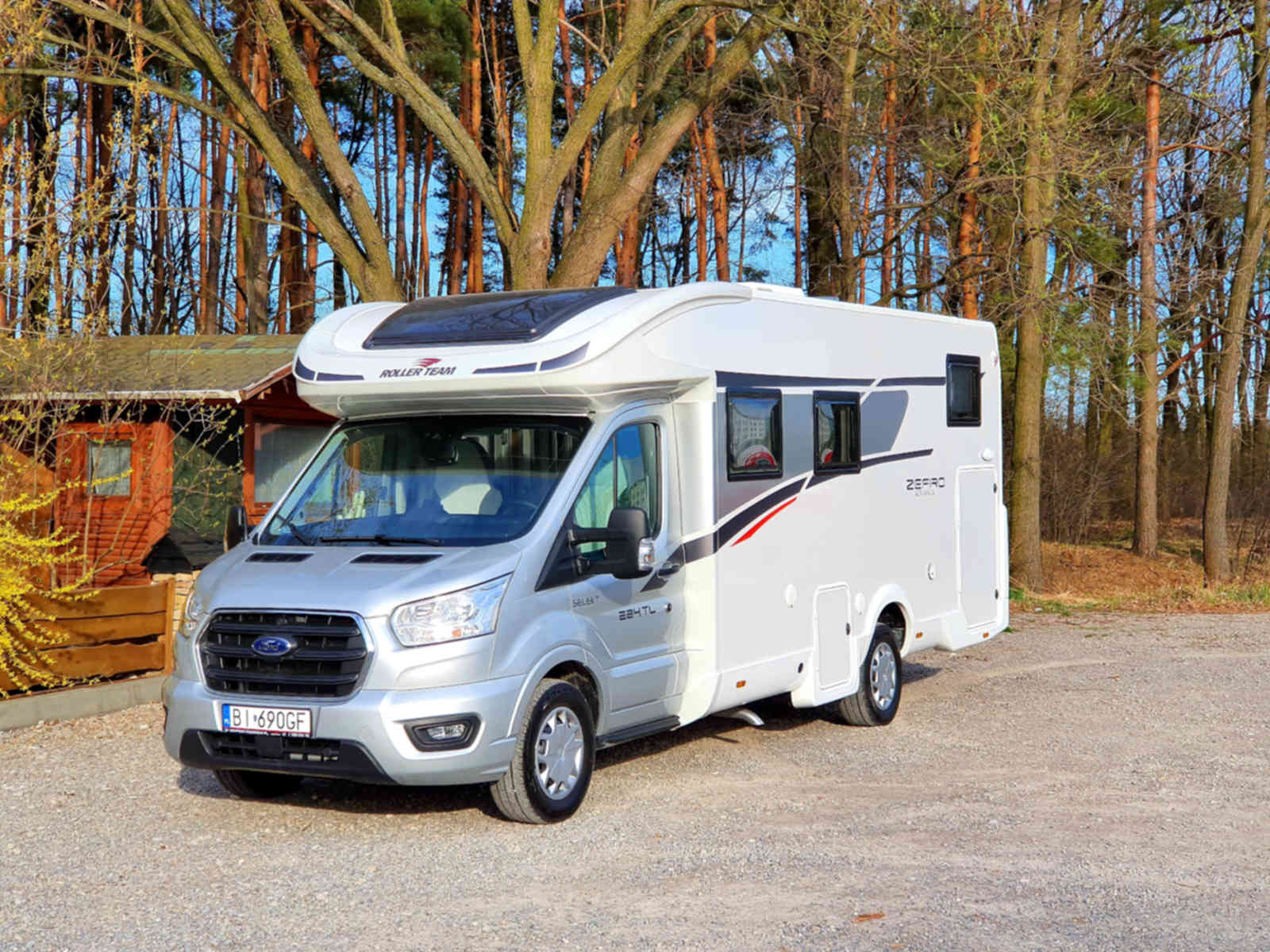 Rental RV Białystok • Roller Team Zefiro 284 TL