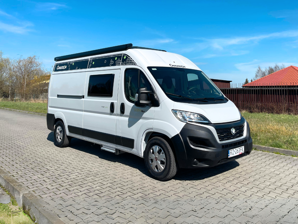 Rental RV Rzeszów • Chausson V 594 Max First Line