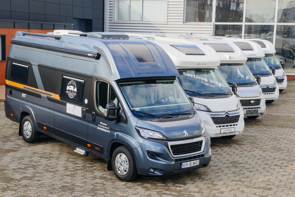 Company Warszawskie Centrum Caravaningu offer – dealer – image 1